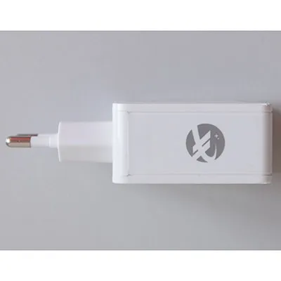 KeKe, XinHua Electronics - Chargeur USB