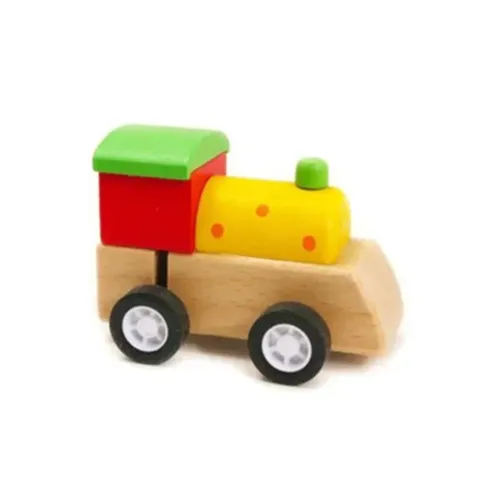 Train en bois multicolore sur un remontoir.