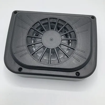 Ventilateur à énergie solaire. Produit vendu en ligne, notamment via www.24.se.