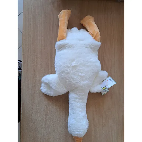 Jouet doux en forme d'oie. Taille : 50 cm.