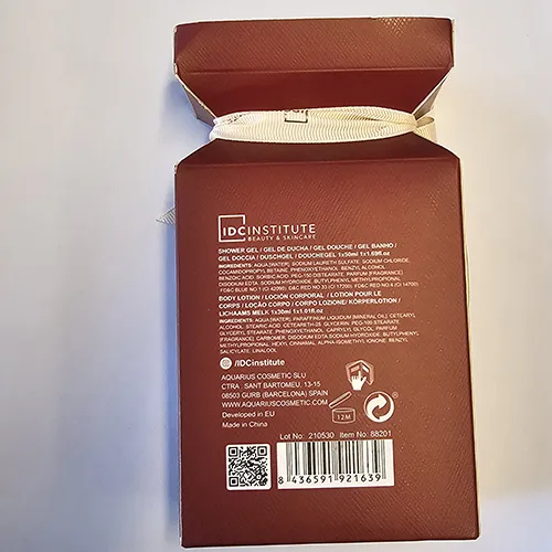 IDC INSTITUTE - Ensemble de cosmétiques