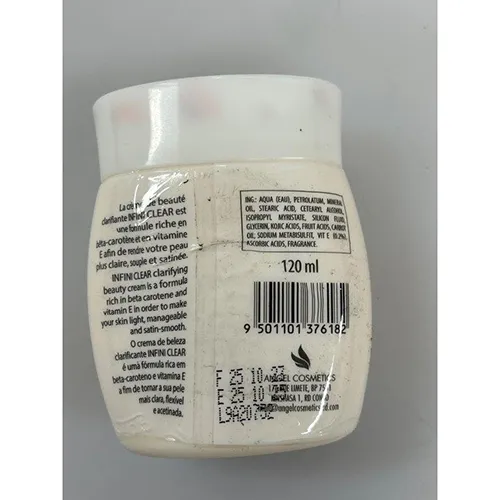 Crème éclaircissante pour la peau. Produit vendu en ligne, notamment via eBay et dreamcosmetics.net