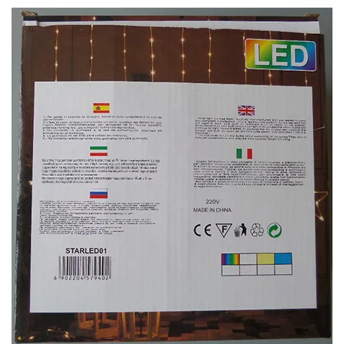 Chaîne d'éclairage pour une utilisation en intérieur avec 140 LED non remplaçables en forme d'étoiles.