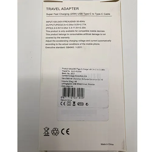 Chargeur noir 25W avec câble USB-C.