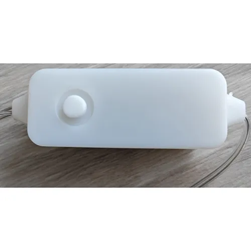 Chaîne d'éclairage conçue pour l'interconnexion, composée de sources lumineuses LED non remplaçables et d'un dispositif permettant de changer de mode d'éclairage.