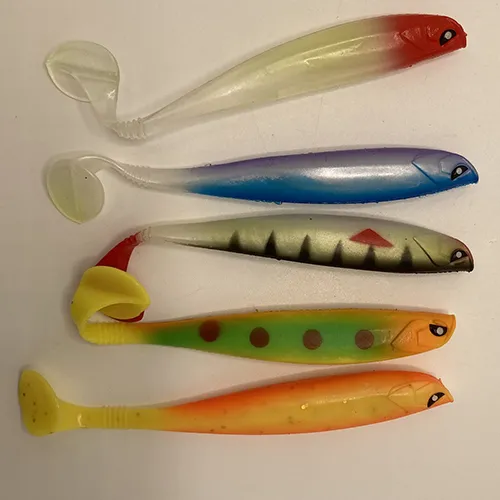 Appâts de pêche, sous forme de petits poissons. Produit vendu en ligne, notamment via TEMU.