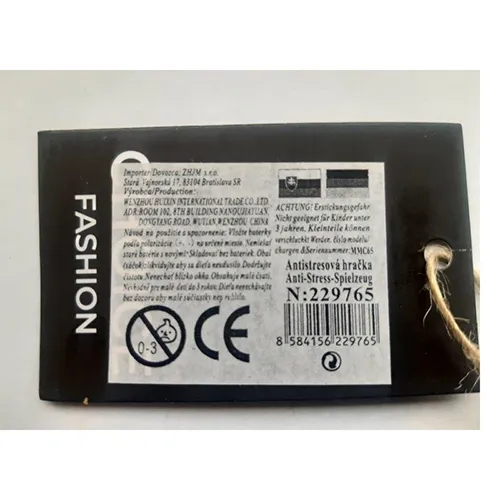 Jouet anti-stress, en forme de chenille bleue, en plastique souple. À l'intérieur du jouet se trouve une boule en plastique qui s'allume lorsqu'elle est frappée.