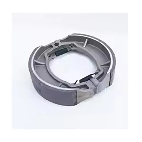 Pièce de moto: Remplacement de la chaussure de tambour de frein pour les motos Roketa, Sunl, Jonway et Taotao avec des moteurs 50cc, 110cc, 125cc, 150cc et 250cc. Type de moteur: GY6. Modèles de moteurs: 152QMI, 157QMJ et 161QMI. Produit vendu en ligne, notamment via AliExpress.