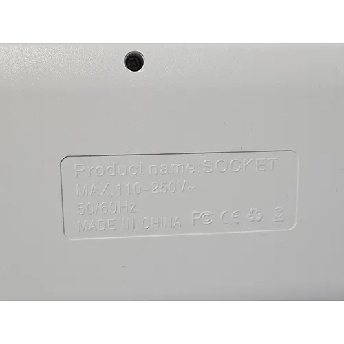 Rectangular white multi socket lead with 10 plug sockets, 4 USB type A and 2 USB type C. Measuring 32x10.5x4 cm and with a cable length of 1.88 m. 110 - 250 V~ ,10 A*, maximum 2,500 W, Protection class I, IP 20 USB- V, 3.1 A. Product sold online in particular via Amazon (ASIN: B0D3WKGBXH