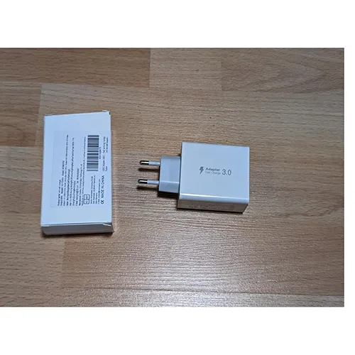 HONGYEE - USB charger