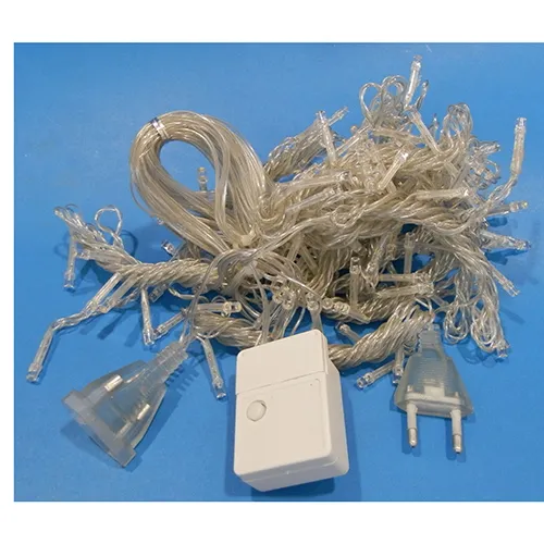 Chaîne d'éclairage dans un design de rideau avec des dimensions de 2 m x 2 m, des lumières LED non remplaçables et une prise qui permet l'expansion avec des membres supplémentaires.