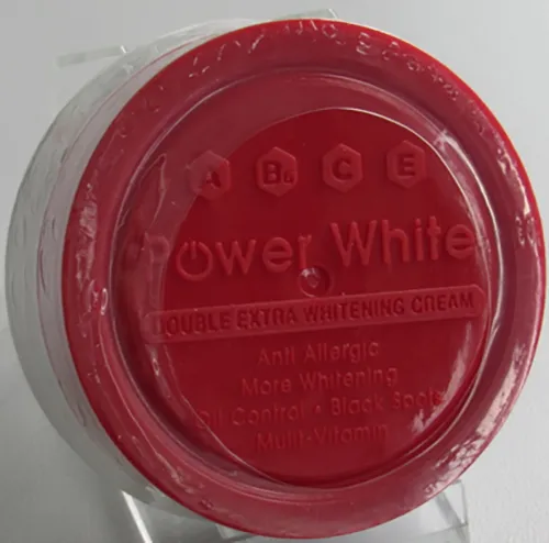 Crème éclaircissante pour la peau.