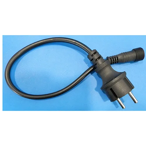 Chaîne d'éclairage extensible décorative avec coupleur d'appareil détachable, contenant 10 pièces, porte-lampe E27 et 5 mètres de long. 16A, 250V~ IP4.