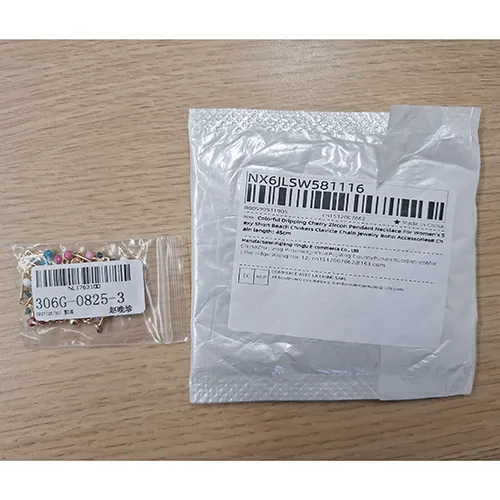 Collier, annoncé comme incluant des zircons, destiné aux femmes, 45cm. Produit vendu en ligne, notamment via AliExpress (identifiant unique: NX6JLSW581116).