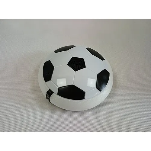 Boule en plastique à piles avec un anneau en mousse. Produit vendu en ligne, notamment via www.alza.sk.