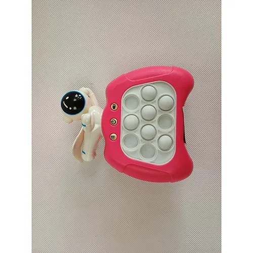 Jeu électronique rose à piles.