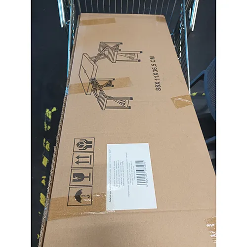 Sièges, meubles pliants et tables pour le camping.