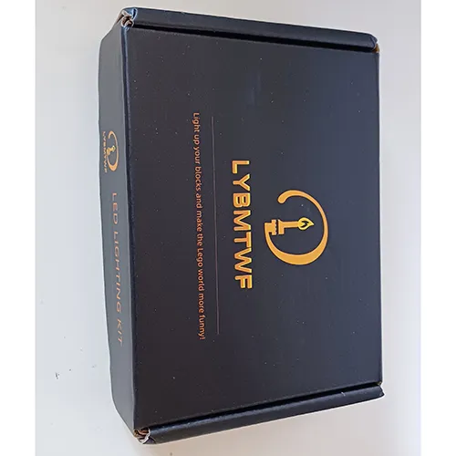 Ensemble de briques en plastique avec lumière LED. Produit vendu en ligne, notamment via AliExpress.