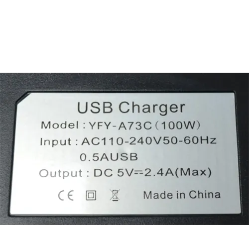 Station de charge USB avec huit ports USB-A, connexion secteur et prise murale, 100W. Produit vendu en ligne, notamment via Amazon.