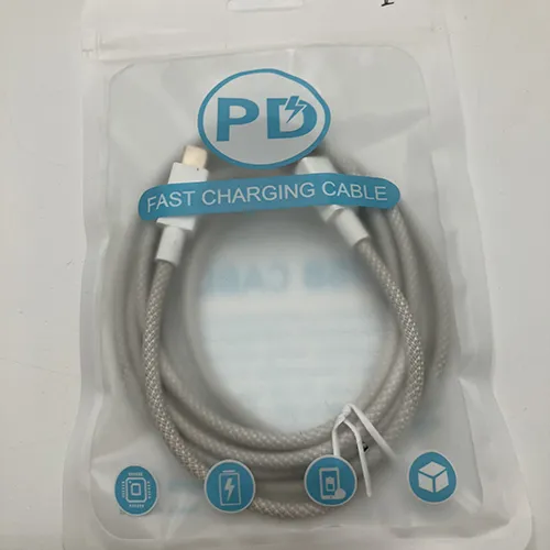 Câble de données 100W USB-C à USB-C, 2 mètres de longueur.