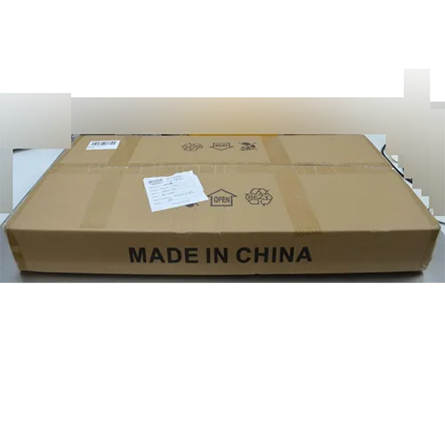 Lampadaire avec une prise murale et une alimentation électrique. Produit vendu en ligne, notamment via Amazon (ASIN: B0DRYCQHJT).