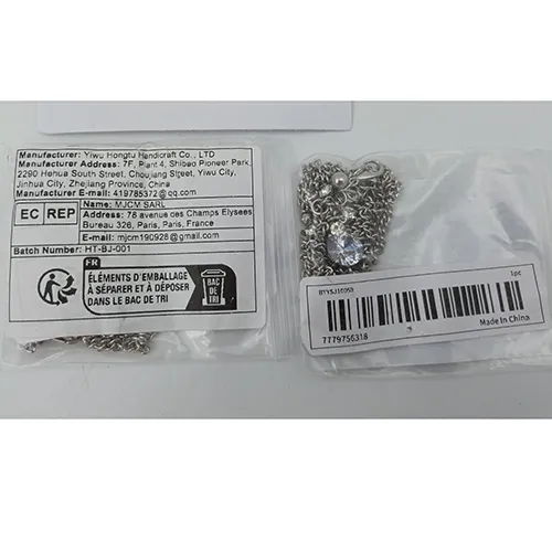 Bijoux perçants pour le corps. Produit vendu en ligne, notamment via Temu.