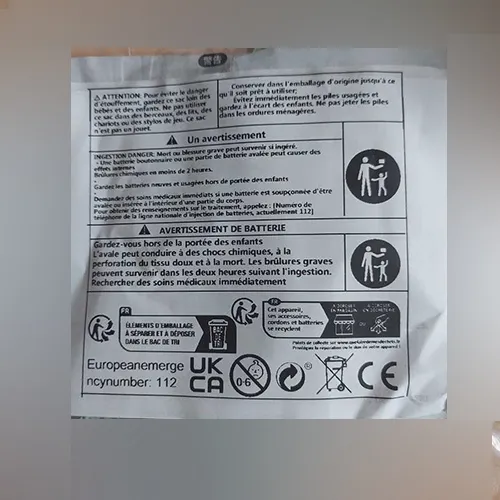 Pack de cinq piles bouton lithium. Produit vendu en ligne, notamment via Temu.