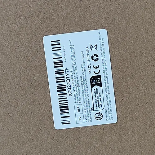 Balançoire textile bleu-blanc pour les enfants de moins de trois ans. Produit vendu en ligne, notamment via Amazon (ASIN: B0D3HM6TDV).