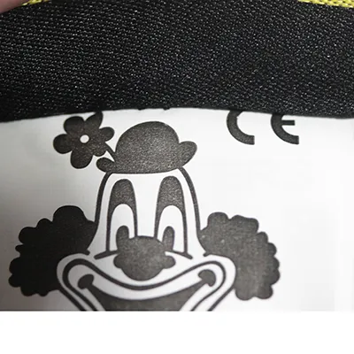 Costume de panda fantaisie noir et blanc, destiné aux enfants, 850 mm de longueur et 380 mm de largeur. Taille 74. Fabriqué à partir de 100% polyester. Produit vendu en ligne, notamment via www.deiters.de.