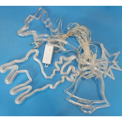 Chaîne d'éclairage décorative avec une étoile en plastique, une cloche, un pin et des décorations en forme de cerf, équipée d'une unité clignotante à 8 fonctions. Produit vendu en ligne, notamment via eMAG