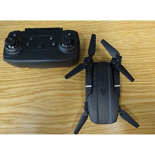 drone de contrôle à distance. Produit vendu en ligne, notamment via Shein.