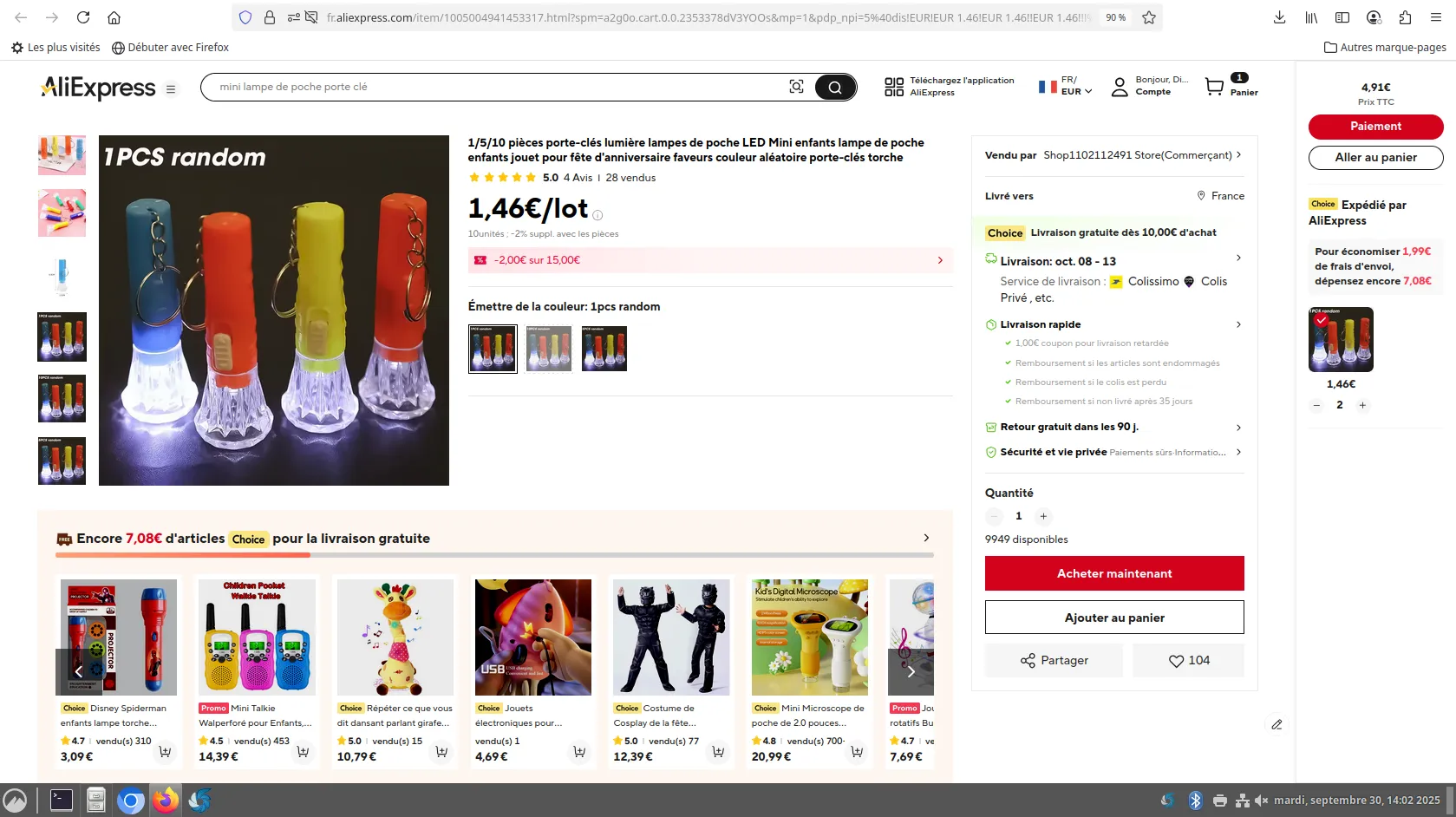 Porte-clés avec une petite lampe LED en plastique qui s'allume lorsqu'un bouton est pressé.