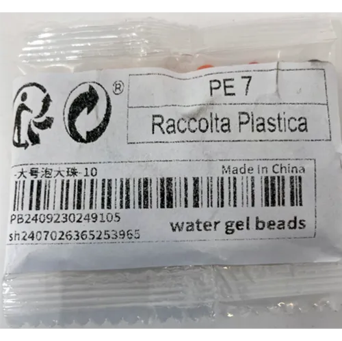 Perles d'eau pour une utilisation dans un vase végétal.