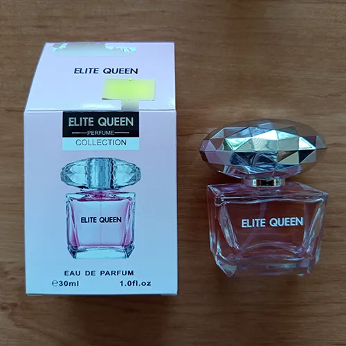 Eau de parfum, 30 ml. Date de fabrication: 26.10.2025. Date d'expiration: 25.10.2030.