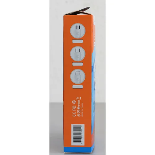 Chargeur USB blanc avec un port USB-A et un port USB-C, fourni avec un câble de connexion USB séparé. Entrée : 100-240V, 50-60Hz, 0.35A. Réalisation : 5V/3A, 9V/2A, 12V/1.5A.