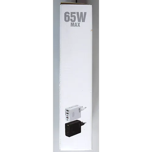 Chargeur mural blanc intégré à une prise européenne, avec 5 ports de sortie, étiquetés sur l'interface comme USB-A1, USB-A2, USB-C1, QC3.0 et PD25W.