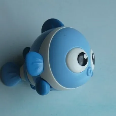Jouet de bain en forme de clown mécanique.